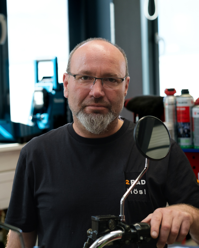 Bild eines Werkstatt Mitarbeiters
